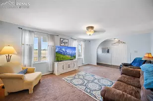 650 E Woodleaf Dr, Pueblo, CO 81007 - Photo 5