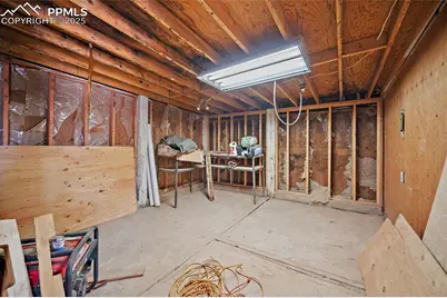 650 E Woodleaf Drive, Pueblo, CO 81007 - Photo 35