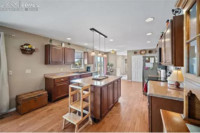 650 E Woodleaf Drive, Pueblo, CO 81007 - Photo 11