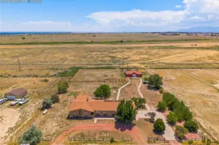 650 E Woodleaf Dr, Pueblo, CO 81007 - Photo 41