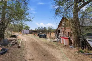 407 Fountain Mesa Rd, Fountain, CO 80817 - Photo 41