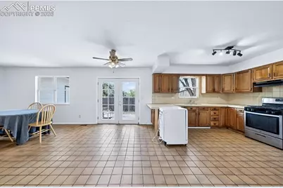 204 Byron Drive, Colorado Springs, CO 80910 - Photo 11