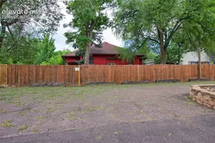 1015 W Cheyenne Rd, Colorado Springs, CO 80906 - Photo 11
