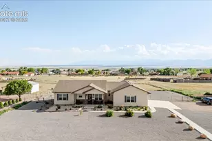 698 W McCulloch Blvd, Pueblo West, CO 81007 - Photo 3