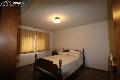 530 Mesa Vista Court, Colorado Springs, CO 80904 - Photo 29