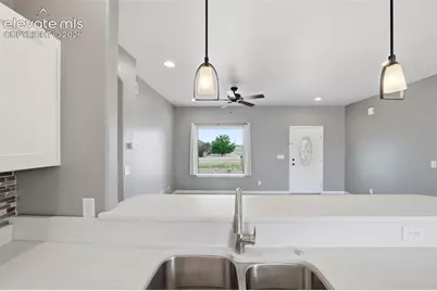 1232 N Challenger Place, Pueblo, CO 81007 - Photo 9
