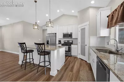 671 N Snyder Drive, Pueblo, CO 81007 - Photo 13