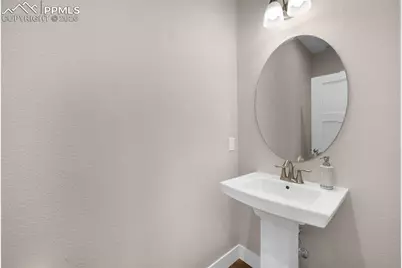 671 N Snyder Drive, Pueblo, CO 81007 - Photo 23