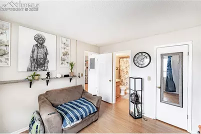 2516 Glen View Avenue, Colorado Springs, CO 80904 - Photo 35