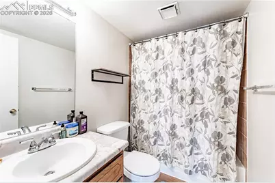 2516 Glen View Avenue, Colorado Springs, CO 80904 - Photo 37