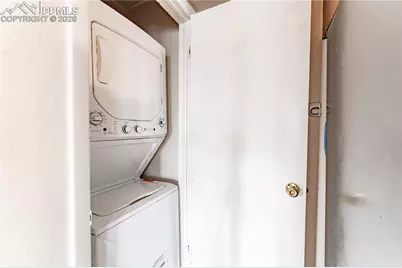 2516 Glen View Avenue, Colorado Springs, CO 80904 - Photo 29