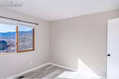 2516 Glen View Avenue, Colorado Springs, CO 80904 - Photo 21