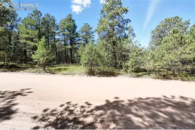 18400 Black Squirrel Road, Colorado Springs, CO 80908 - Photo 13