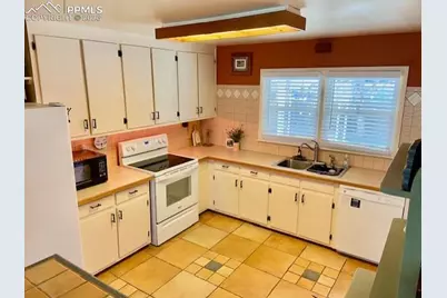 2468 Lafayette Road, Colorado Springs, CO 80907 - Photo 17