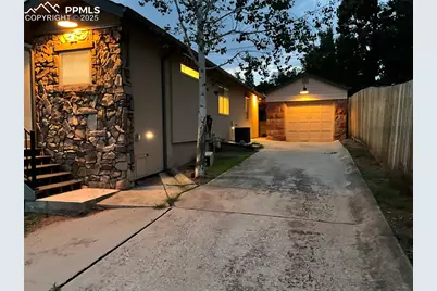 3408 W Pikes Peak Avenue, Colorado Springs, CO 80904 - Photo 49