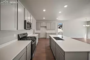 9157 Golden Buffs Dr, Colorado Springs, CO 80925 - Photo 13