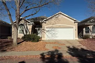 927 Champion Cir, Longmont, CO 80503 - Photo 1