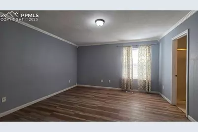 110 W Blakeland Drive, Pueblo, CO 81007 - Photo 13