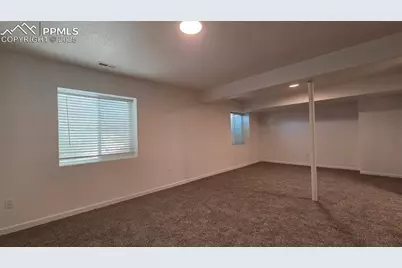 110 W Blakeland Drive, Pueblo, CO 81007 - Photo 15