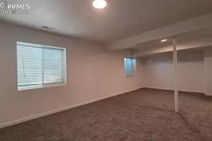 110 W Blakeland Dr, Pueblo, CO 81007 - Photo 15