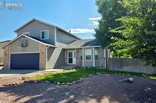 110 W Blakeland Dr, Pueblo, CO 81007 - Photo 1