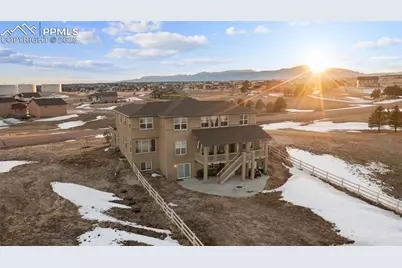 12190 Smoke Bluffs Road, Peyton, CO 80831 - Photo 9