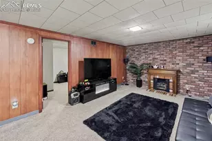 1215 Bowser Dr, Colorado Springs, CO 80909 - Photo 17