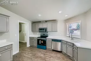 7775 Grizzly Bear Point, Colorado Springs, CO 80922 - Photo 5