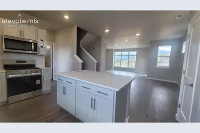 747 Belleza View, Colorado Springs, CO 80907 - Photo 15