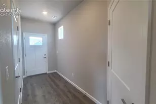 747 Belleza Vw, Colorado Springs, CO 80907 - Photo 3