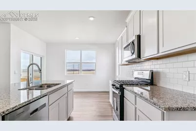 11643 Reagan Ridge Drive, Colorado Springs, CO 80925 - Photo 9