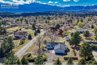 4770 Diamond Drive, Colorado Springs, CO 80918 - Photo 3