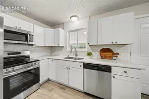 2122 Doniphan Dr, Colorado Springs, CO 80910 - Photo 9