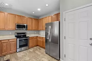 4023 Diamond Ridge View, Colorado Springs, CO 80918 - Photo 13