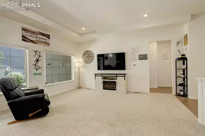 6717 Golden Briar Lane, Colorado Springs, CO 80927 - Photo 11