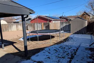 2128 Oakwood Ln, Pueblo, CO 81005 - Photo 15