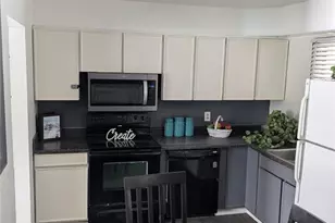 2128 Oakwood Ln, Pueblo, CO 81005 - Photo 5