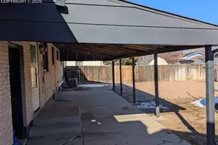 2128 Oakwood Ln, Pueblo, CO 81005 - Photo 17