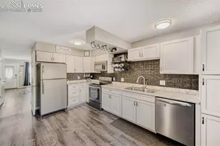 4231 Charleston Dr, Colorado Springs, CO 80916 - Photo 7