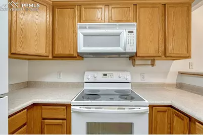 264 Pecan Garden View, Colorado Springs, CO 80904 - Photo 11