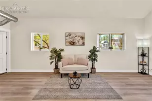 611 Maple St, Colorado Springs, CO 80903 - Photo 9