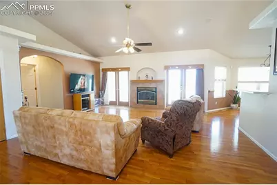 461 E Fredonia Drive, Pueblo, CO 81007 - Photo 11