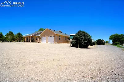 461 E Fredonia Drive, Pueblo, CO 81007 - Photo 1