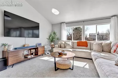 615 Sand Creek Drive, Colorado Springs, CO 80916 - Photo 7