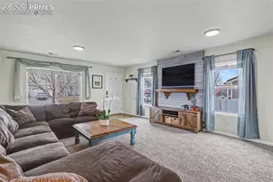 8024 Campground Dr, Fountain, CO 80817 - Photo 7