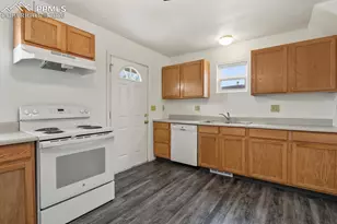 901-903 Teal Ct, Colorado Springs, CO 80910 - Photo 5