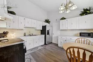 70 Bridle Trail, Pueblo, CO 81005 - Photo 5
