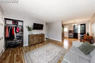 2131 Doniphan Dr, Colorado Springs, CO 80910 - Photo 9