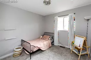 2131 Doniphan Dr, Colorado Springs, CO 80910 - Photo 19