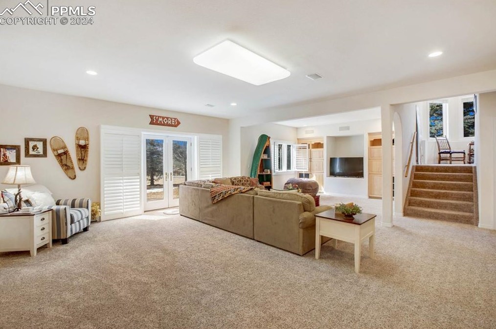 725 Sun Valley Dr, Woodland Park CO 80863-9089 exterior